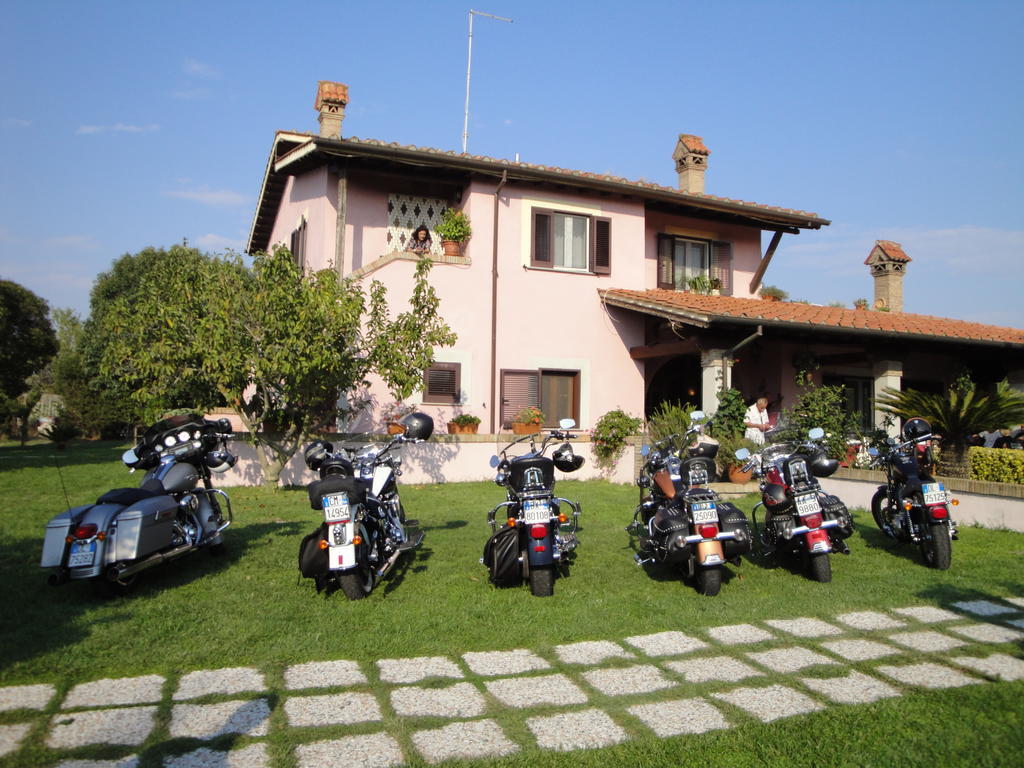 Agriturismo La Valle Di Ceri Черветере Экстерьер фото