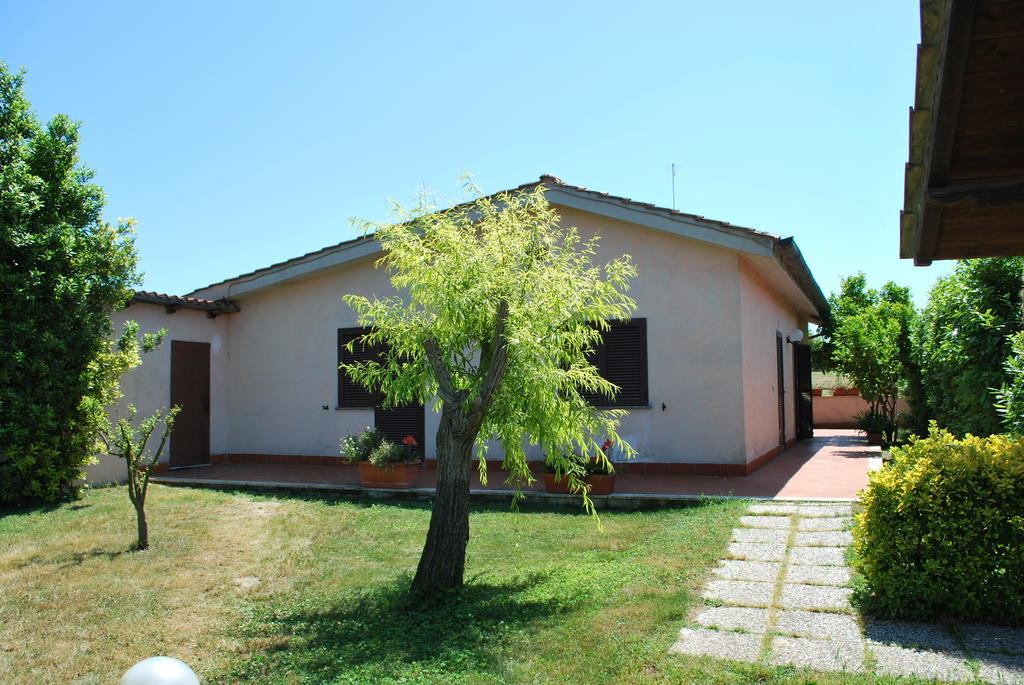 Agriturismo La Valle Di Ceri Черветере Экстерьер фото